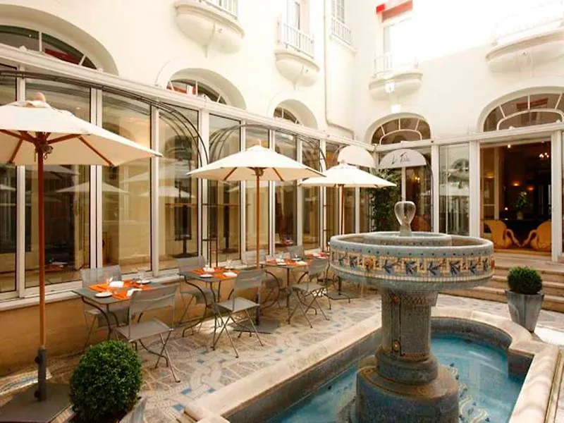 Hotel Hôtel California Champs Elysées Parigi