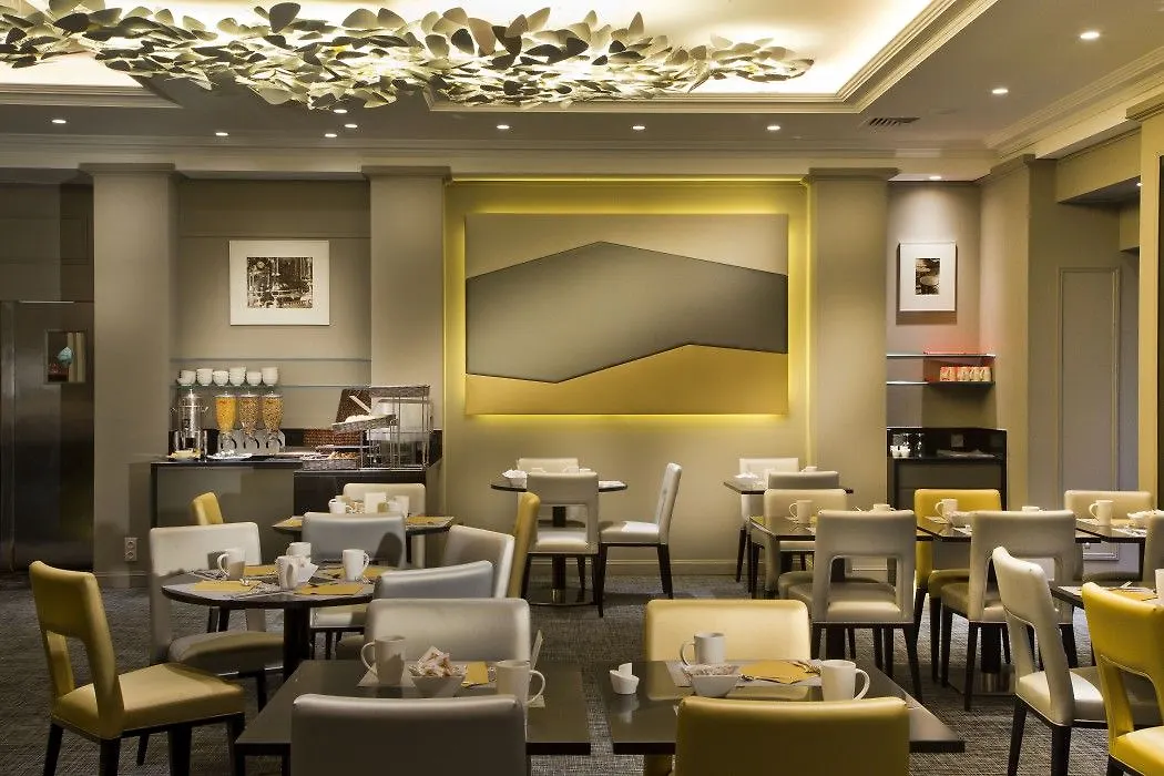 **** Hotel Hôtel California Champs Elysées Parigi Francia