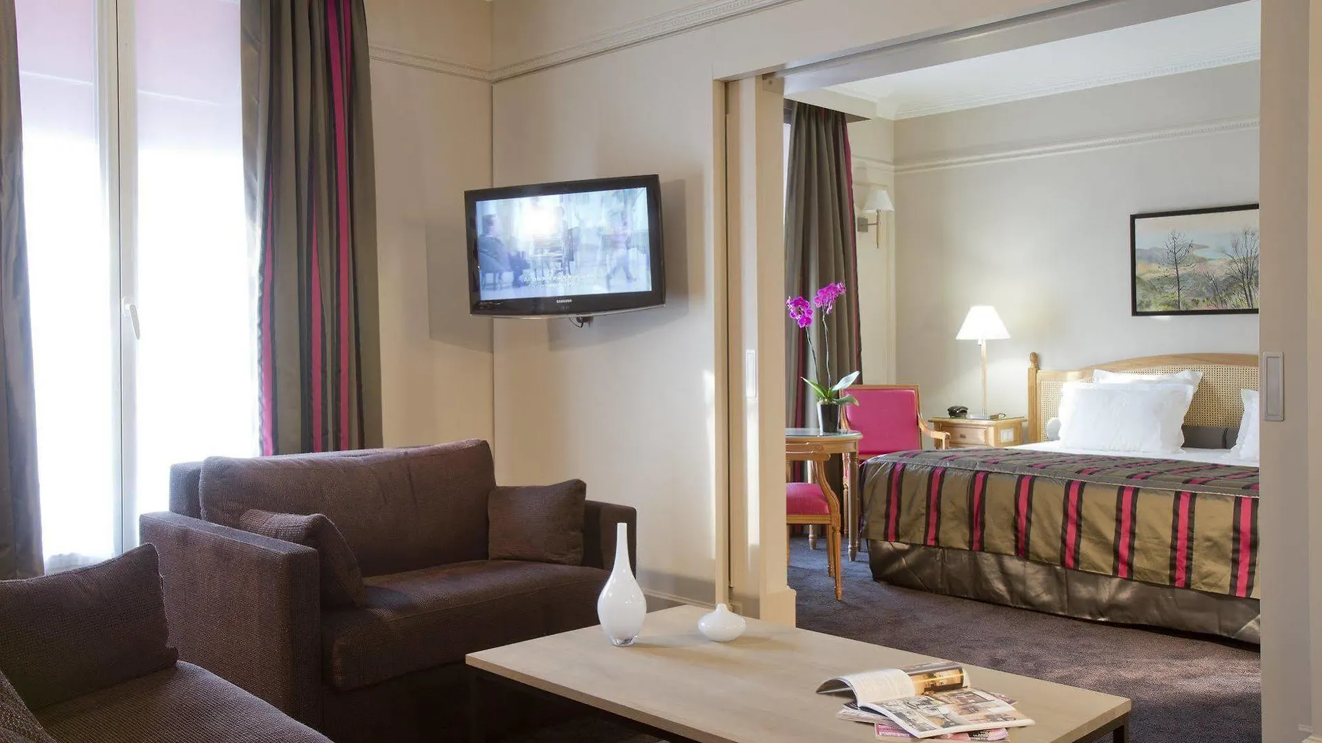 Hôtel California Champs Elysées Parigi 4*,  Francia