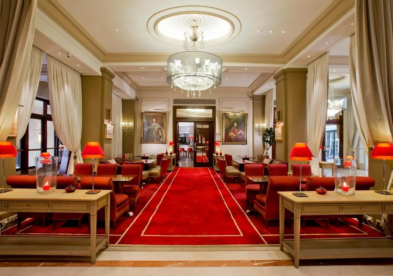 Hôtel California Champs Elysées Parigi